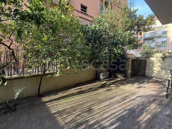 appartamento in vendita a Roma in zona Ostia