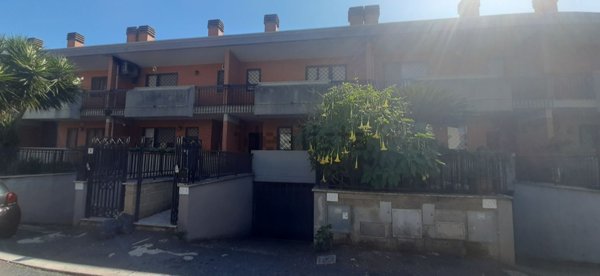 appartamento in vendita a Roma in zona Cesano
