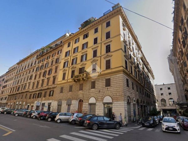 appartamento in vendita a Roma in zona Esquilino