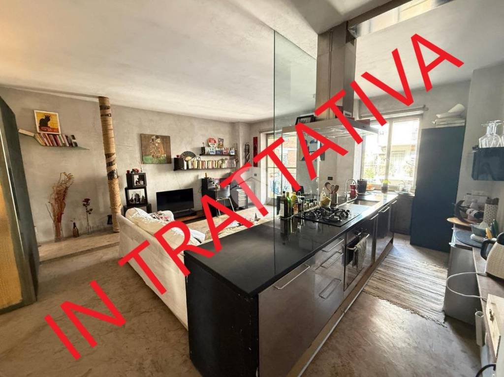 appartamento in vendita a Roma in zona Ostiense