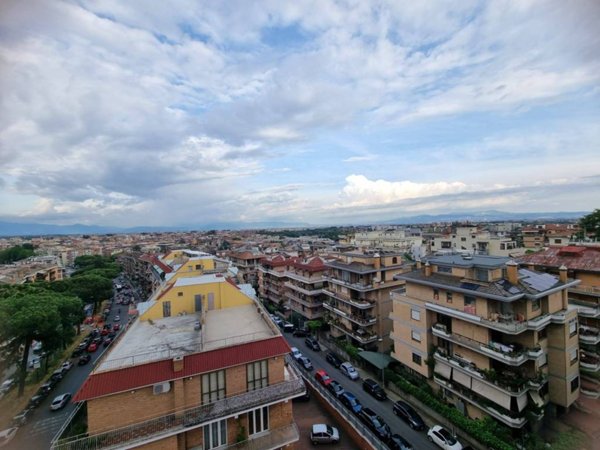 appartamento in vendita a Roma in zona Monte Sacro/Talenti