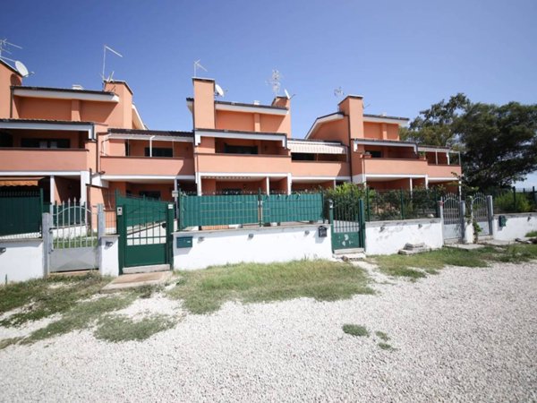 appartamento in vendita a Roma in zona Longarina