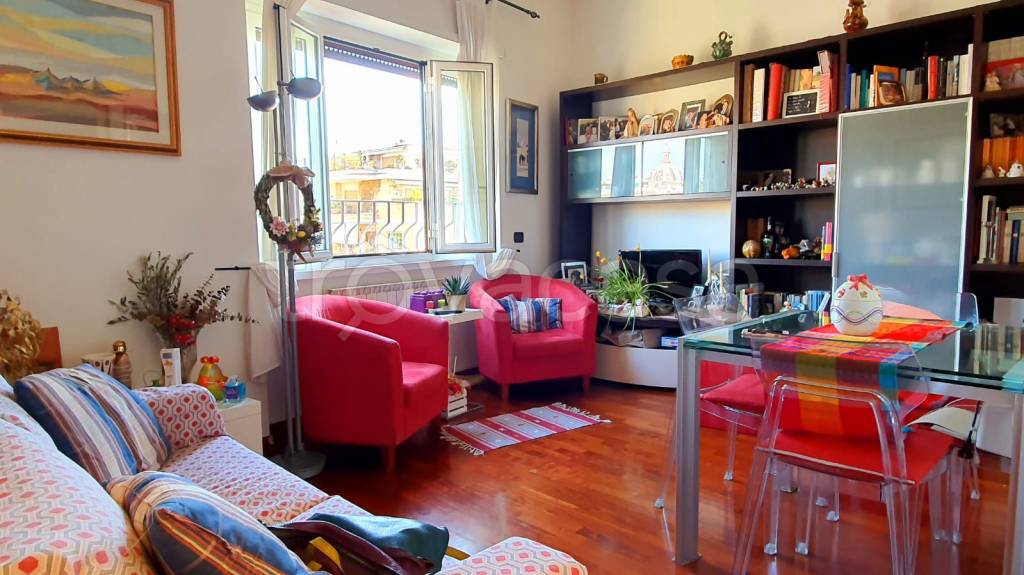 appartamento in vendita a Roma in zona Tor di Quinto