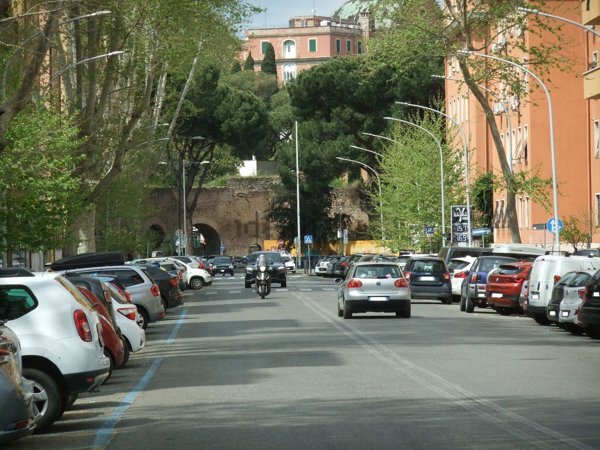 appartamento in vendita a Roma in zona Appio Latino