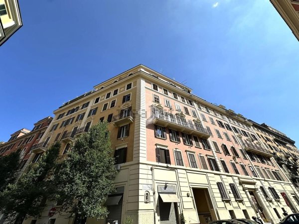 appartamento in vendita a Roma in zona Della Vittoria