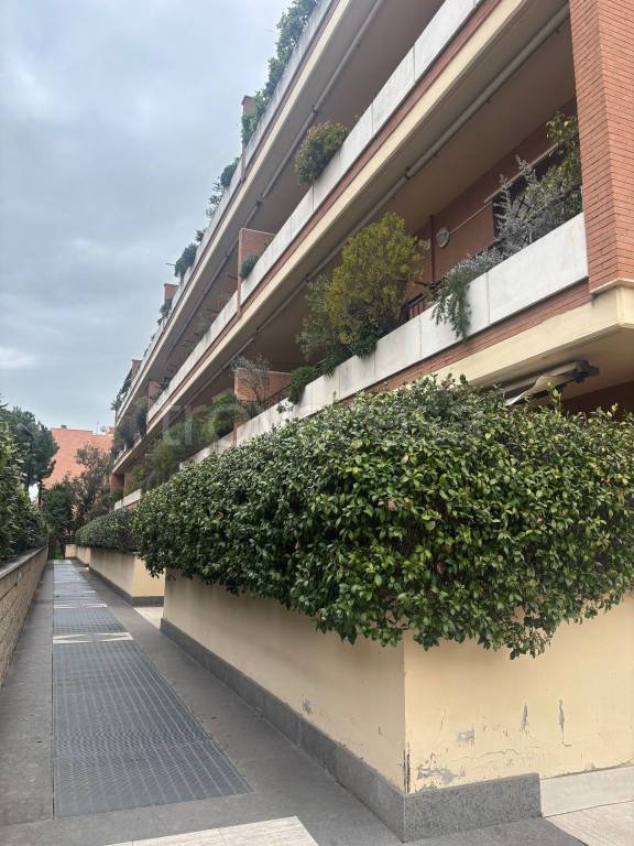appartamento in vendita a Roma in zona Casal Palocco