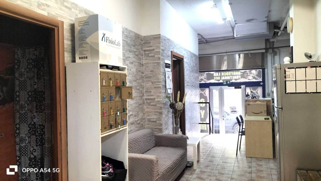 negozio in vendita a Roma in zona Portuense