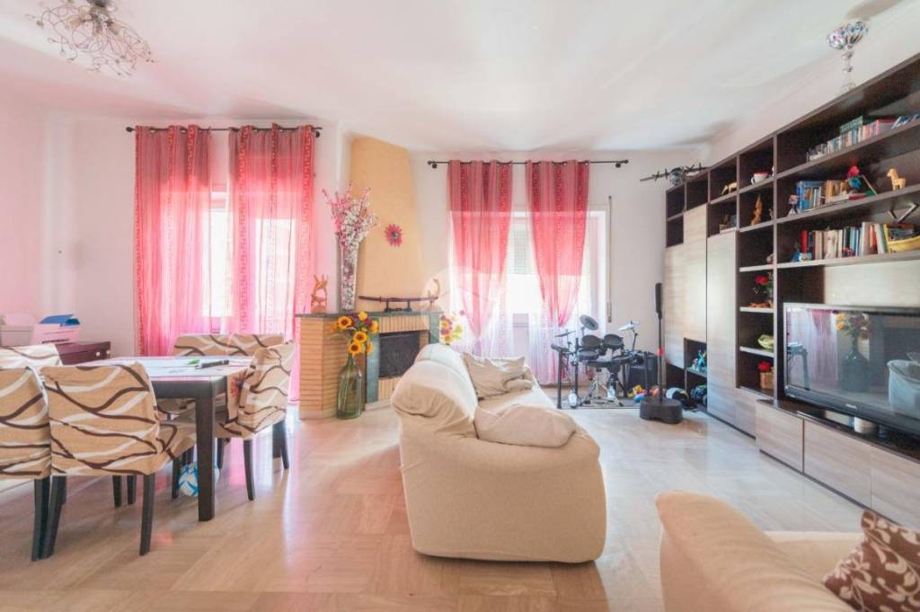 appartamento in vendita a Roma