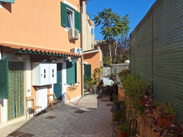 appartamento in vendita a Roma in zona Prenestino-Labicano