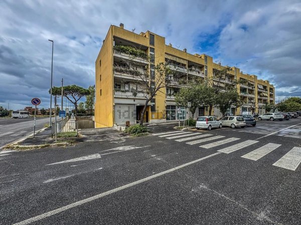 appartamento in vendita a Roma in zona Dragoncello