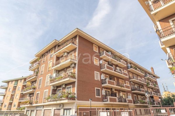 appartamento in vendita a Roma in zona Prenestino-Labicano
