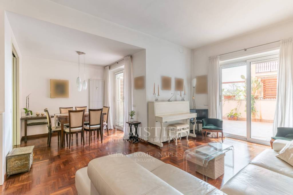 appartamento in vendita a Roma in zona Tor di Quinto