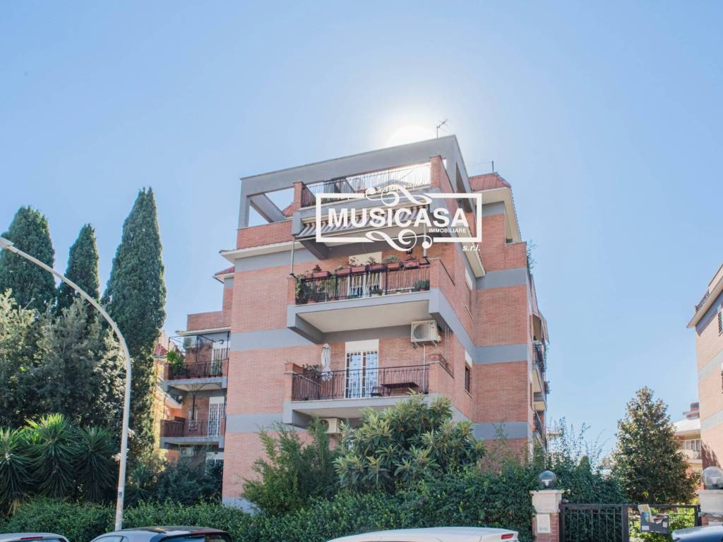 casa indipendente in vendita a Roma in zona Portuense