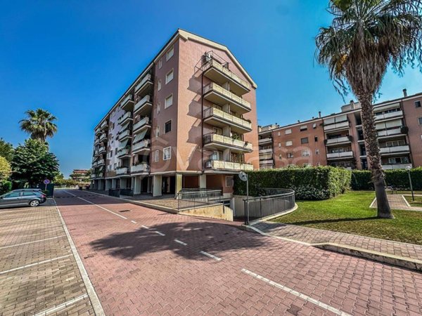 appartamento in vendita a Roma in zona Casal Palocco