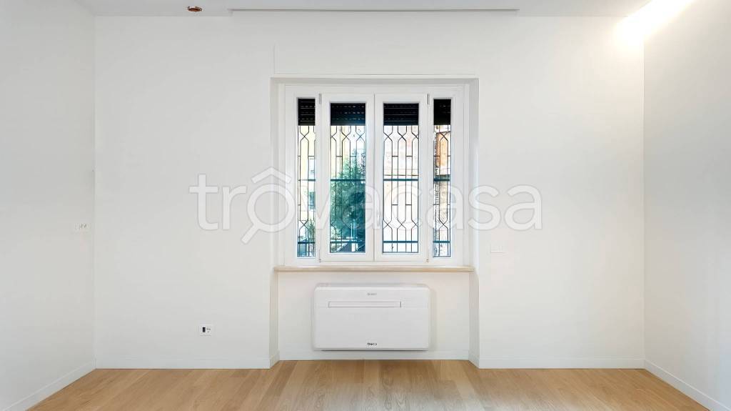 appartamento in vendita a Roma in zona San Saba - Ripa
