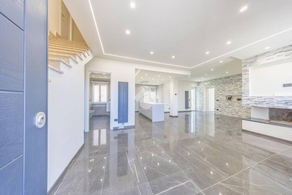 casa indipendente in vendita a Roma in zona Castelverde