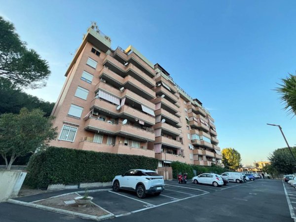 appartamento in vendita a Roma in zona Torre Maura