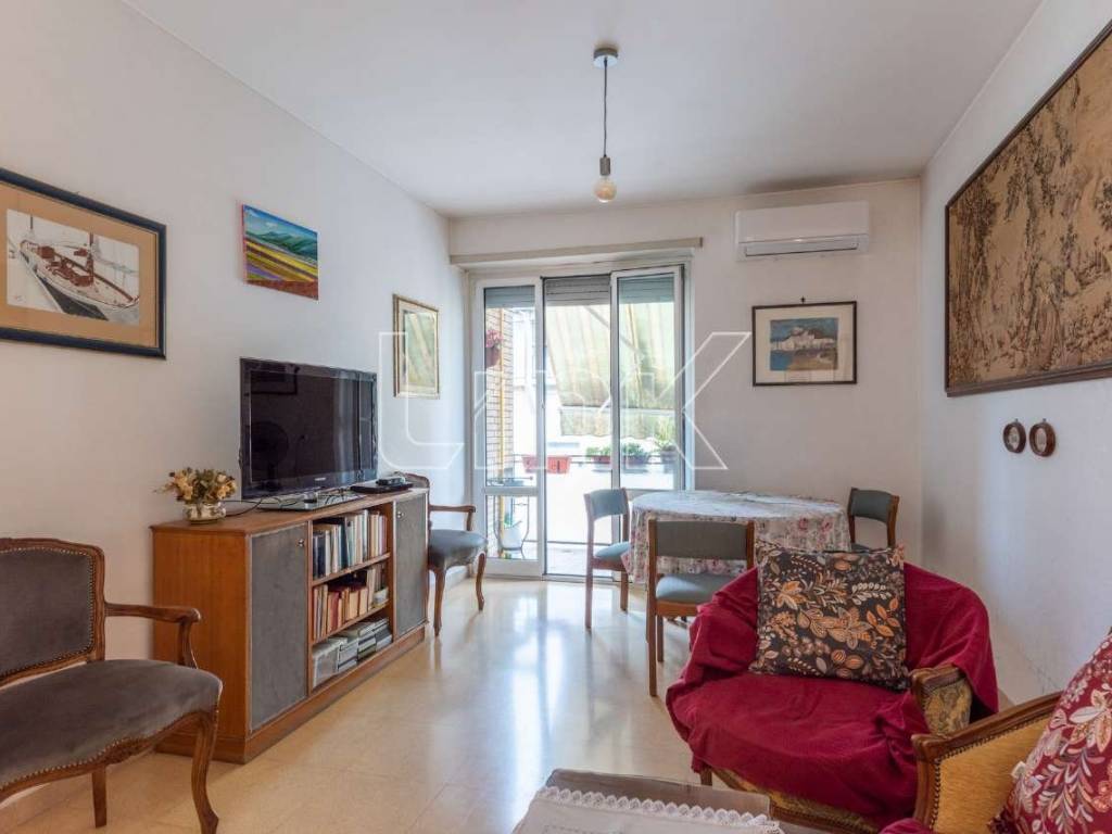 appartamento in vendita a Roma in zona Ostiense