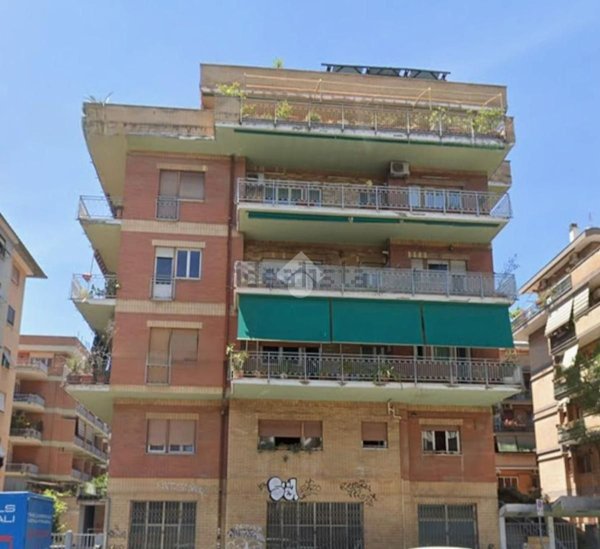 appartamento in vendita a Roma in zona Portuense