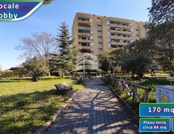 appartamento in vendita a Roma in zona Cinecittà