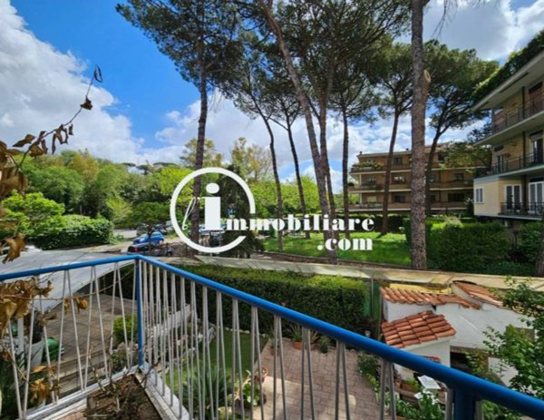 appartamento in vendita a Roma in zona Ardeatino