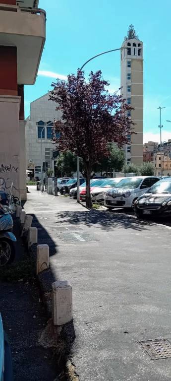 appartamento in vendita a Roma in zona Tuscolano