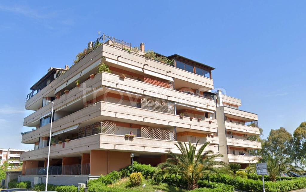 appartamento in vendita a Roma in zona Ponte di Nona