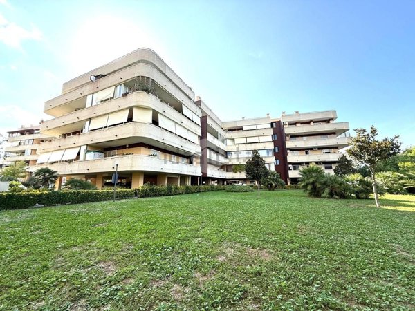 appartamento in vendita a Roma in zona Ponte di Nona