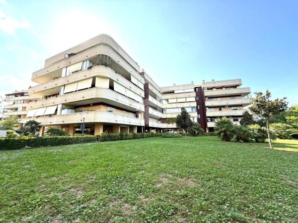 appartamento in vendita a Roma in zona Ponte di Nona