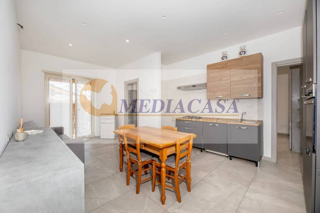 appartamento in vendita a Roma in zona Torrione Cerquetta