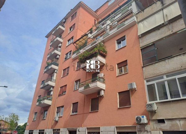 appartamento in vendita a Roma in zona Prenestino-Labicano