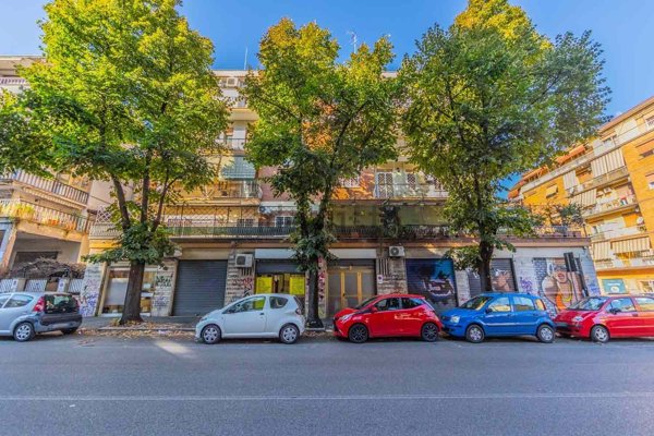 ufficio in vendita a Roma in zona Prenestino-Centocelle