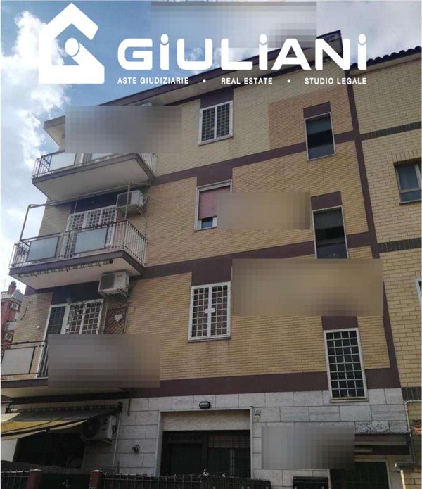 appartamento in vendita a Roma in zona Tor Bella Monaca