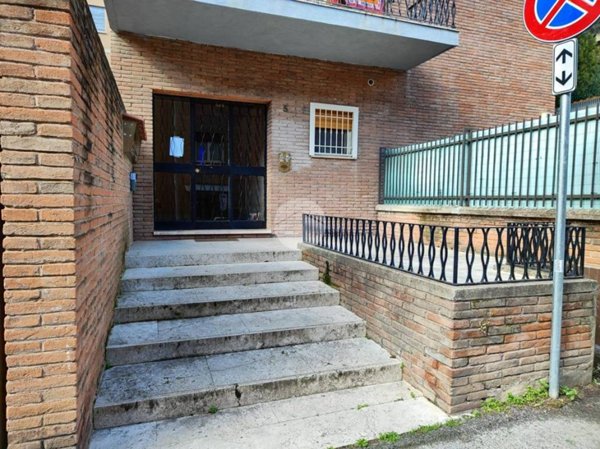 appartamento in vendita a Roma in zona Gianicolense