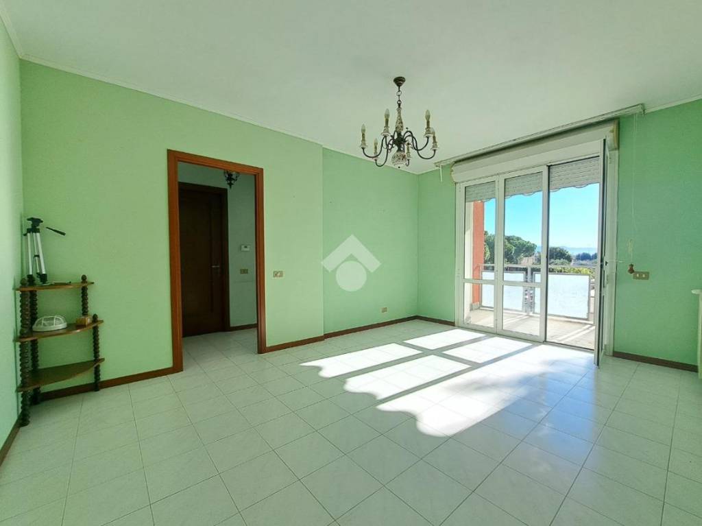 appartamento in vendita a Roma in zona San Basilio