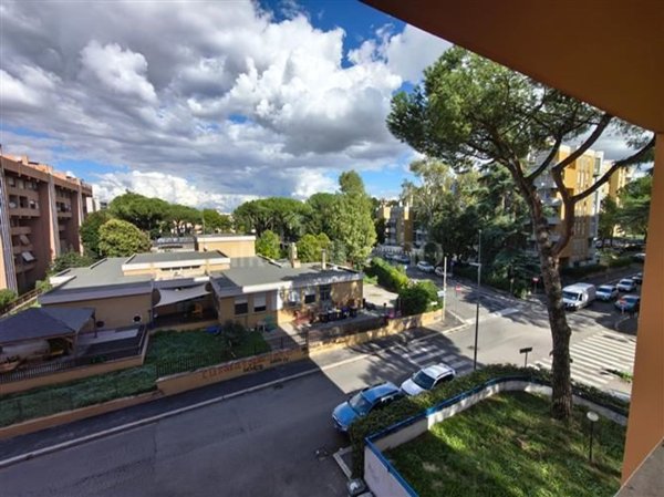 appartamento in vendita a Roma in zona Ardeatino