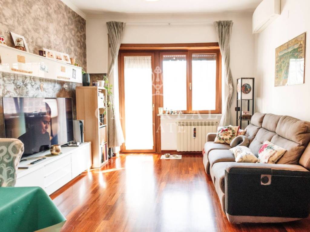appartamento in vendita a Roma in zona Castel Fusano