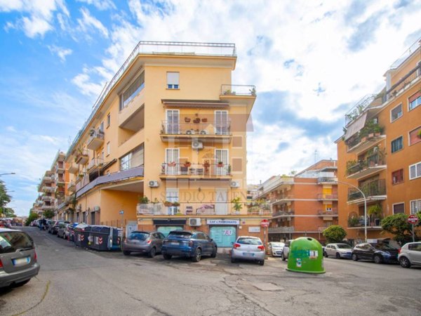 appartamento in vendita a Roma in zona Monte Sacro/Talenti
