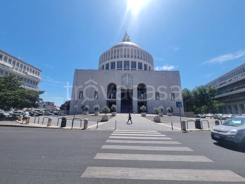appartamento in vendita a Roma in zona Cinecittà