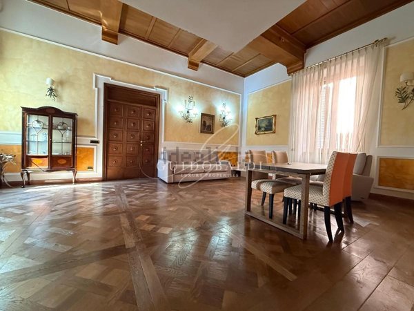 appartamento in vendita a Roma in zona Campo Marzio