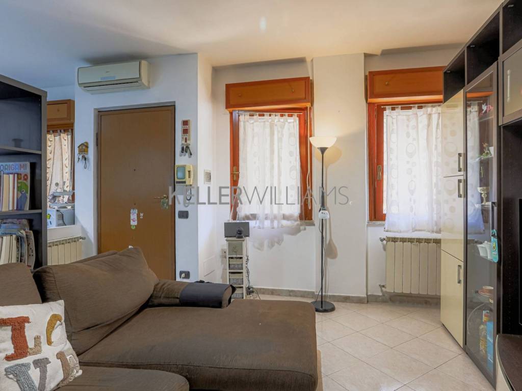 appartamento in vendita a Roma in zona Vitinia