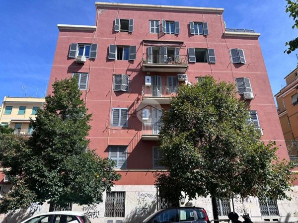 appartamento in vendita a Roma in zona Appio Claudio