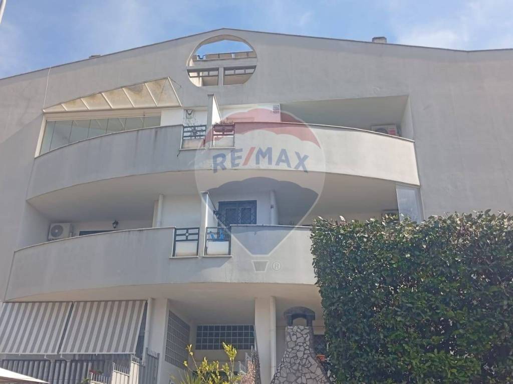 appartamento in vendita a Roma in zona Finocchio