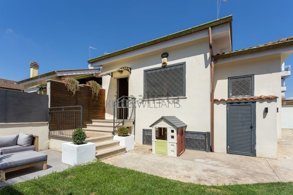 appartamento in vendita a Roma in zona Ponte Galeria