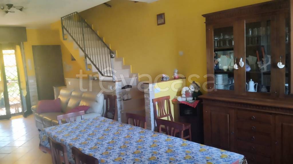 casa indipendente in vendita a Roma in zona Spregamore