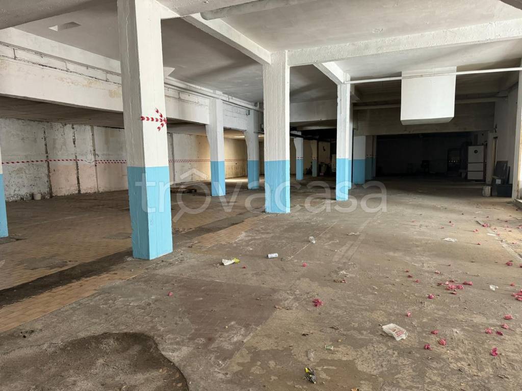 negozio in vendita a Roma in zona Monte Sacro/Talenti