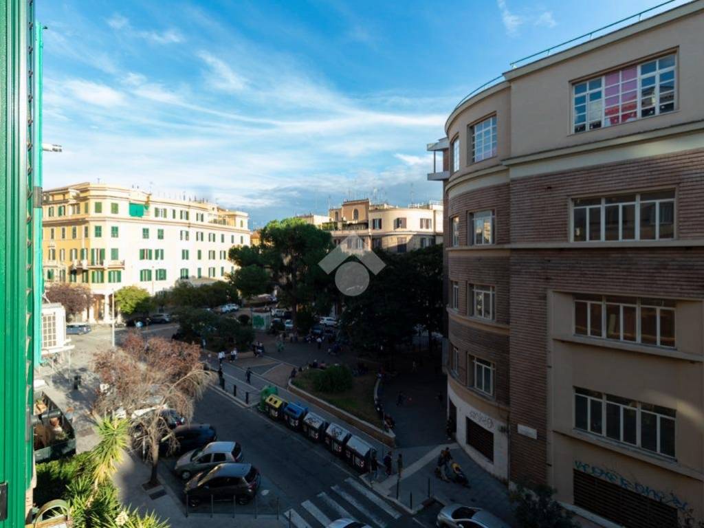 appartamento in vendita a Roma in zona Nomentano