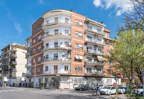 appartamento in vendita a Roma in zona Monte Sacro/Talenti