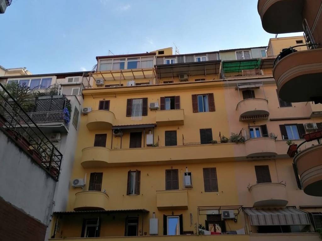 appartamento in vendita a Roma in zona Prenestino-Labicano