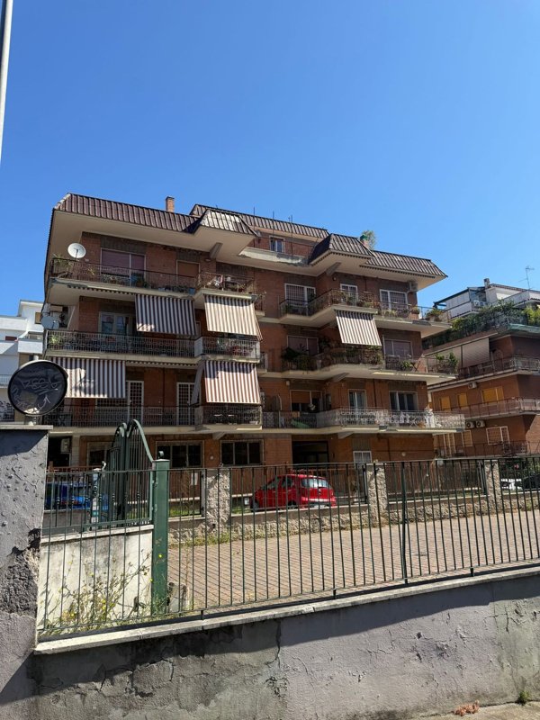 appartamento in vendita a Roma in zona Gianicolense